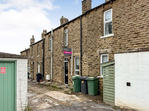 Cosmetic Refurbishment in Huddersfield photo